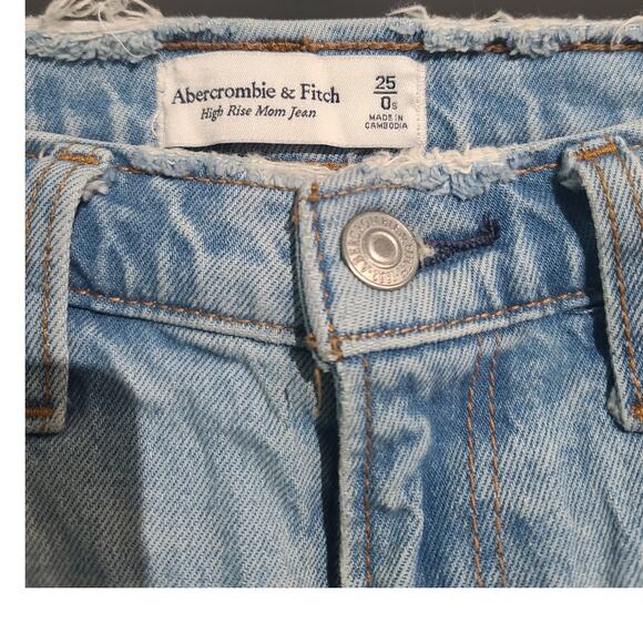 Abercrombie & Fitch High Rise Mom Jean - Picture 3 of 4